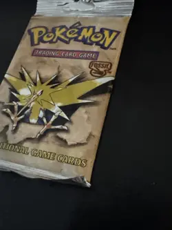 HEAVY 1999 Pokemon Fossil Booster Pack Zapdos Art - Sealed WOTC Vintage 21.53g - Image 5