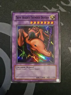 Yu-Gi-Oh! TCG Twin-Headed Thunder Dragon MRD-E120 Unlimited Super Rare NM - Image 1