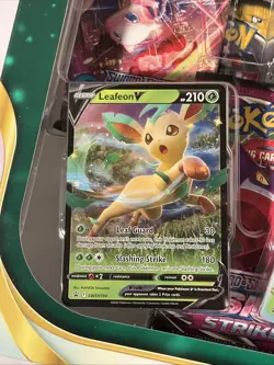 Pokemon TCG Glaceon VSTAR Special Collection - Image 3