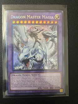 * DRAGON MASTER MAGIA * 1ST EDITION PRISMATIC COLLECTOR'S RARE RA04-EN055 YUGIOH - Image 1