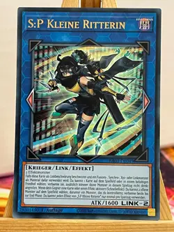 S:P Kleine Ritterin RA03-DE049 Ultra Rare DE NM 25th Bonanza YUGIOH - Image 1