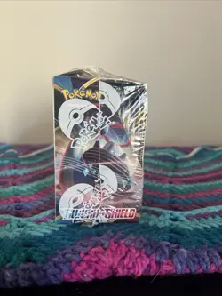 Pokemon Sword and Shield 172-80651 Card Base Set and Booster Box 820650806513 - Image 4