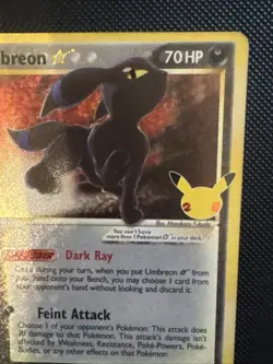 Umbreon Celebrations 17/17 Gold Star Near Mint Condition Pokemon TCG - Image 3