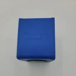 *USED* Magic: The Gathering - Guilds of Ravnica Alcove Flip/Deck Box (Simic) - Image 5