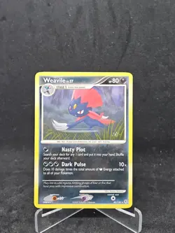 Pokemon Card Weavile (40/130) Diamond and Pearl Rare Non-Foil - Image 1