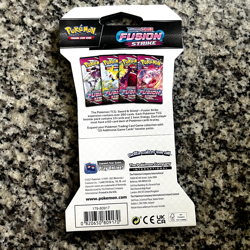 Pokemon TCG Sword & Shield Fusion Strike Sleeved Booster Pack 820650809170 - Image 2