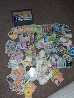 Pokemon TCG Card Bundle Common Uncommon Rare Holo Reverse Holo Trainers Energy - Image 1