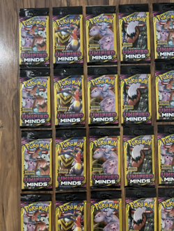 Lot of 32 Pokemon Unified Minds Sun & Moon 3 Card Mini Booster Packs - Image 2
