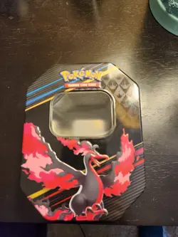 Themed Lot Of 100 Pokemon Cards Includes EX Or Rarer! Galarian Moltres Tin - Image 2