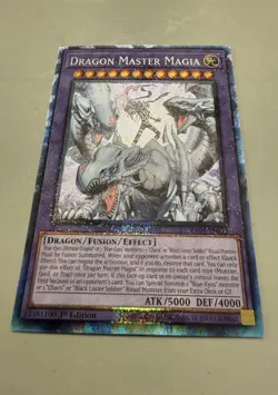 Yugioh Dragon Master Magia Prismatic Collector's Rare RA04-EN055 1st Edition NM - Image 1