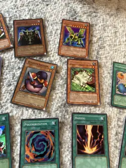 Yu-Gi-Oh Lot of 30 Holo Mixed Trading Cards Near Mint Condition - Image 5