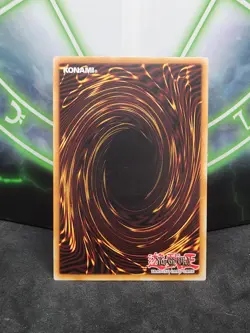 Yugioh Dark Magician LC01-EN005 Ultra Rare NM - Image 2