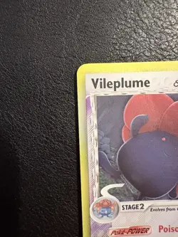Vileplume Holo 17/110 EX Holon Phantoms Pokemon Card - Image 2