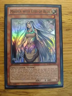 Yugioh Maiden with Eyes of Blue - Super Rare - SDBE-EN006 - 1st Edition - NM - Image 1