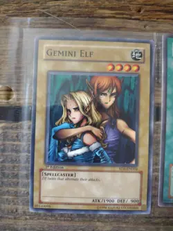 Old Yugioh Cards - Lot K - Image 2