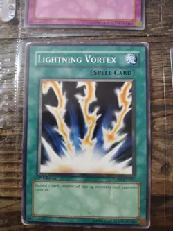 Old Yugioh Cards - Lot I - Image 5