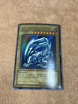 🔥 YUGIOH Blue-Eyes White Dragon SDK-001 ORIGINAL STARTER DECK KAIBA ULTRA (LP) - Image 1