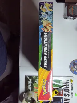 Pokemon Eevee Evolutions Premium Collection Box Sealed BRAND NEW 820650851742 - Image 3