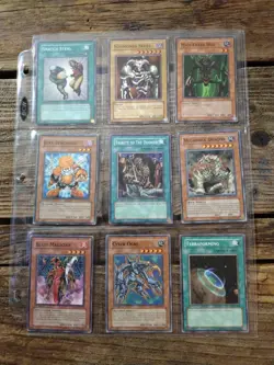 Old Yugioh Cards - Lot Y - Image 1