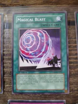 Old Yugioh Cards - Lot X - Image 3