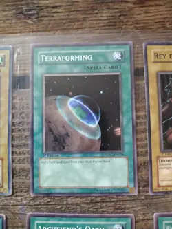 Old Yugioh Cards - Lot W - Image 4