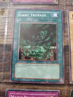 Old Yugioh Cards - Lot M - Image 5