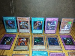Vintage Yu-Gi-Oh Tcg Card Lot Of 15 holos - Image 2