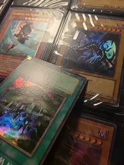 Yu-Gi-Oh! TCG - Toon World MRL-076 - 1st Edition Super Rare - Holo Wavy Print - Image 3