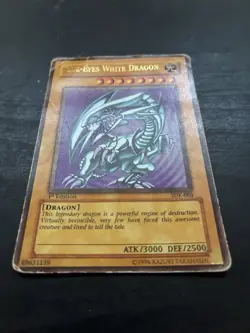 Blue-Eyes White Dragon SDK-001 1st Edition Ultra Rare Heavily Played- Yu-Gi-Oh! - Image 2