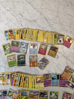 Pokemon TCG BULK Lot of 224 CARDS! - Image 3