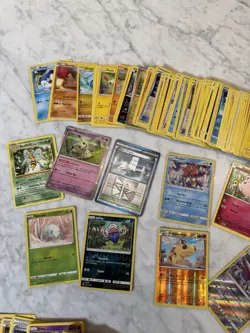 Pokemon TCG BULK Lot of 224 CARDS! - Image 4