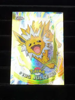 Pokemon Topps Chrome #135 Jolteon Spectra Foil Sharp Corners Cut Error - Image 1
