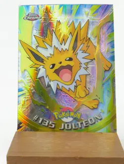 Pokemon Topps Chrome #135 Jolteon Spectra Foil Sharp Corners Cut Error - Image 2