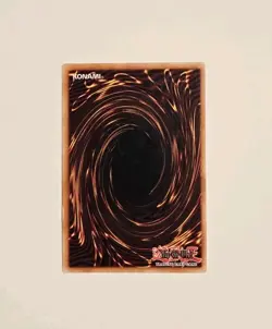 Yugioh Dark Magician LOB-005 Ultra Rare Vintage Foil Shift LP - Image 2