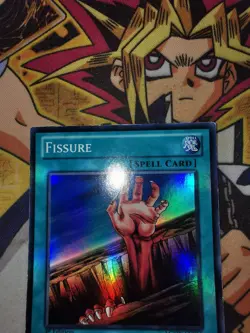 Fissure lcyw-en055 1st Edition (MP) Super Rare Yu-Gi-Oh! - Image 2
