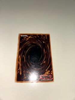 Stardust Dragon CT05-EN001 2008 Collectors Tin Limited Edition - Image 3