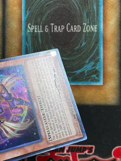 Yugioh Apprentice Illusion Magician JUMP-EN080 Ultra Rare Limited Edition MP - Image 2