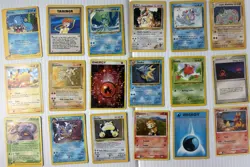 Lot of 105 Vintage Pokemon Cards Holos Good Condition - Image 3