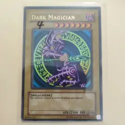 Yugioh! Dark Magician SDY-006 MP - Image 1