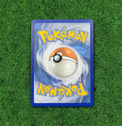 Pokemon Celebrations 25th Anniversary Umbreon Gold Star 17/17 Card Rare - Image 2