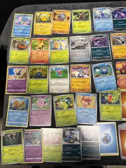 Mixed Lot Of 150 Plus Pokemon Cards - Image 4