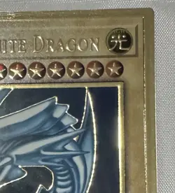 YuGiOh Blue-Eyes White Dragon Gold Rare 1st Edition MAGO-EN001 - Image 3