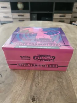 Fusion Strike Elite Trainer Box Factory Sealed Sword & Shield Pokemon TCG ETB - Image 2