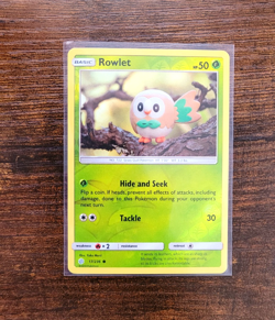 Rowlet 17/236 Reverse Holo Sun & Moon Cosmic Eclipse Pokemon Card 2019 LP - Image 1