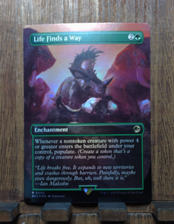 Life Finds a Way (Borderless FOIL) Universes Beyond Jurassic World Collection NM - Image 2