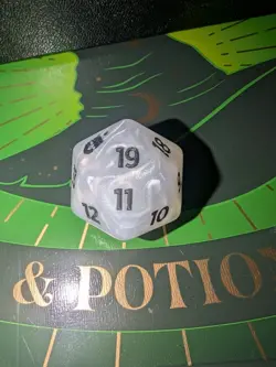 MTG Dice FINAL FANTASY Bundle Life Counter Spindown Moogle Die (White) d20 - Image 2