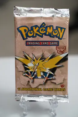 Pokemon TCG 1999 1st Edition Fossil Booster Pack Zapdos Art WOTC Factory Sealed - Image 1
