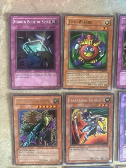 Yu-Gi-Oh Mixed Card lot 22 Cards, Yugioh Trading Cards - Image 2