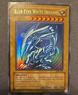 Yu-Gi-Oh! SDK-001 Blue-Eyes White Dragon Ultra Rare Unlimited DAMAGED Vintage ✨ - Image 1