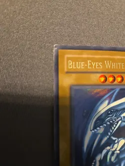 Yu-Gi-Oh! SDK-001 Blue-Eyes White Dragon Ultra Rare Unlimited DAMAGED Vintage ✨ - Image 4
